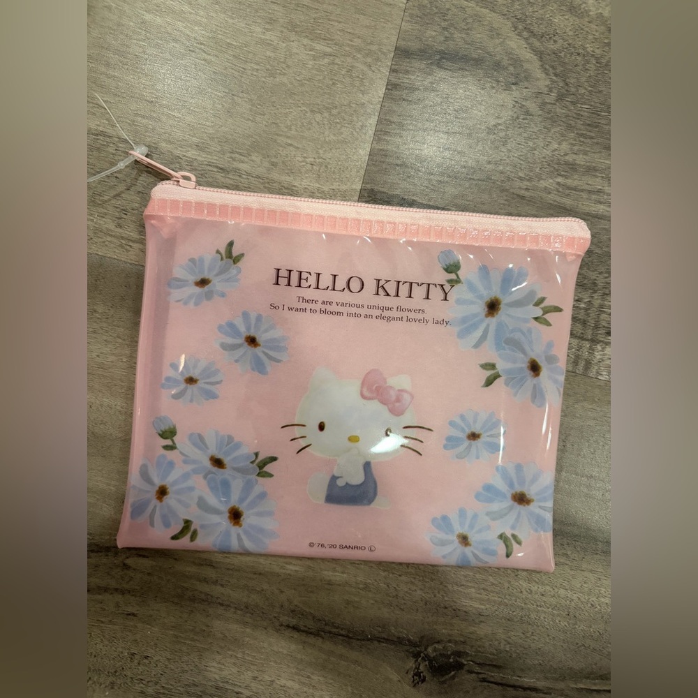Hello Kitty Wallet/Pouch